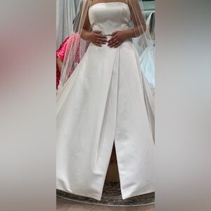 Beautiful satin wedding dress